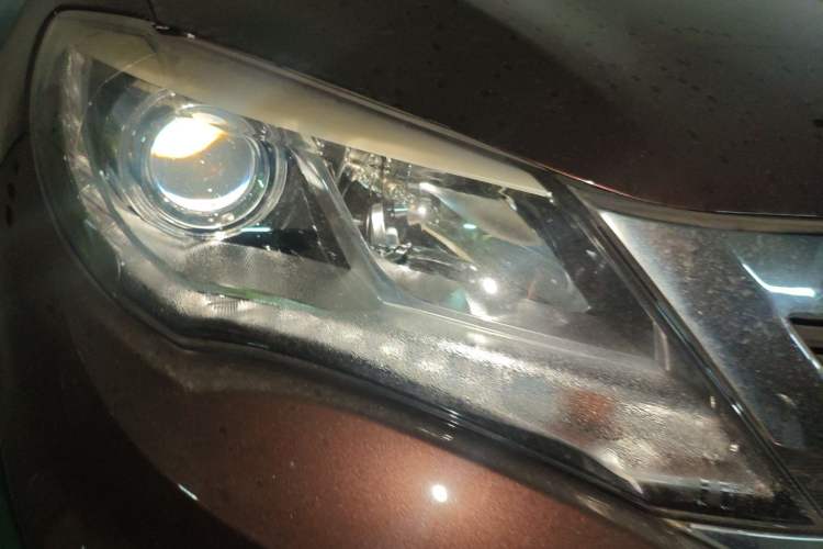 Used BYD S7 2016 2.0T Automatic Flagship Plus Exterior 6