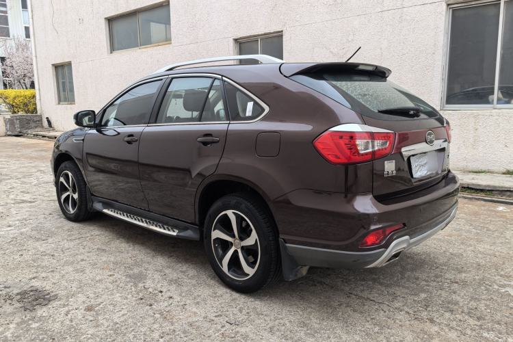 Used BYD S7 2016 2.0T Automatic Prestige Plus Exterior 6