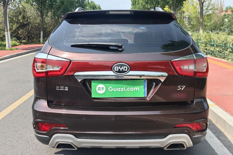 Used BYD S7 2016 2.0T Automatic Prestige Plus Exterior 8