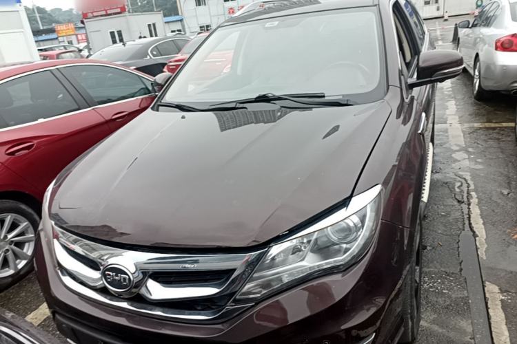Used BYD S7 2016 2.0T Automatic Prestige Plus Front