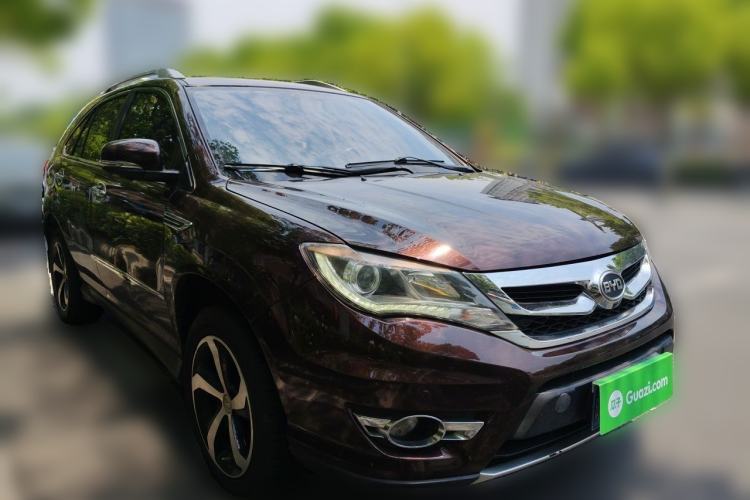 Used BYD S7 2016 2.0T Automatic Prestige Plus Front Right 45 Deg