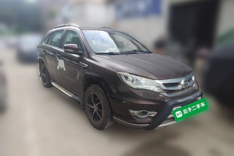 Used BYD S7 2016 1.5T Manual Luxury Edition Front Right 45 Deg