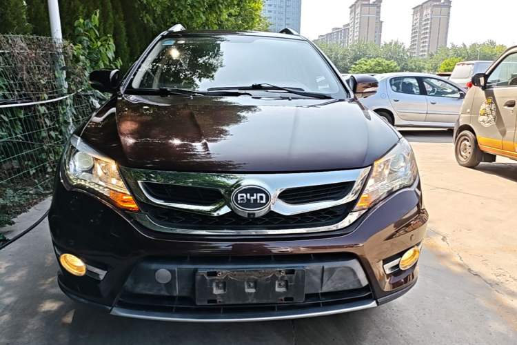 Used BYD S7 2016 2.0T Automatic Prestige Plus Front