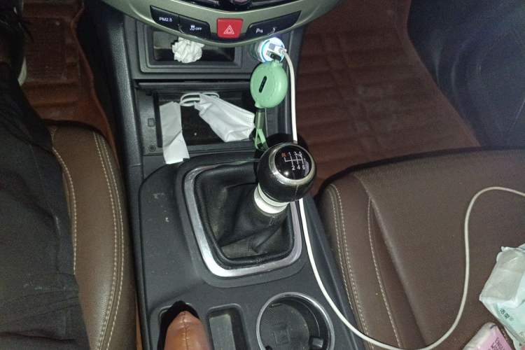 Used BYD S7 2016 1.5T Manual Luxury Edition Gear Lever