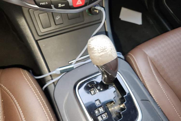 Used BYD S7 2016 2.0T Automatic Prestige Edition Gear Lever