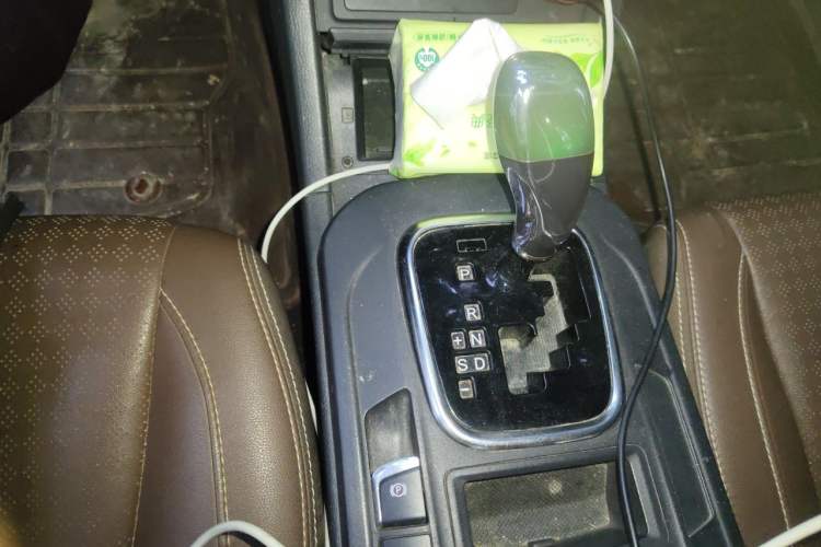 Used BYD S7 2016 2.0T Automatic Prestige Edition Gear Lever