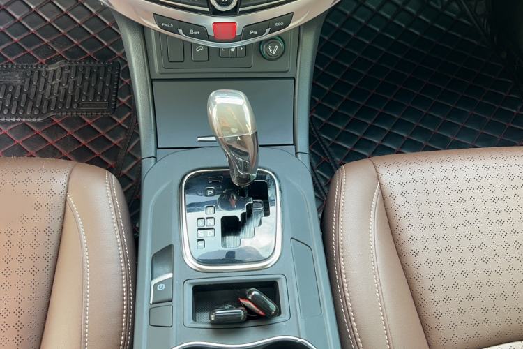 Used BYD S7 2016 2.0T Automatic Flagship Version Gear Lever