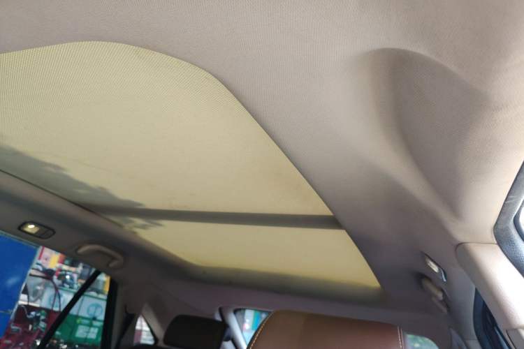 Used BYD S7 2016 2.0T Automatic Prestige Plus Headliner