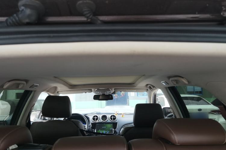 Used BYD S7 2016 2.0T Automatic Prestige Edition Headliner