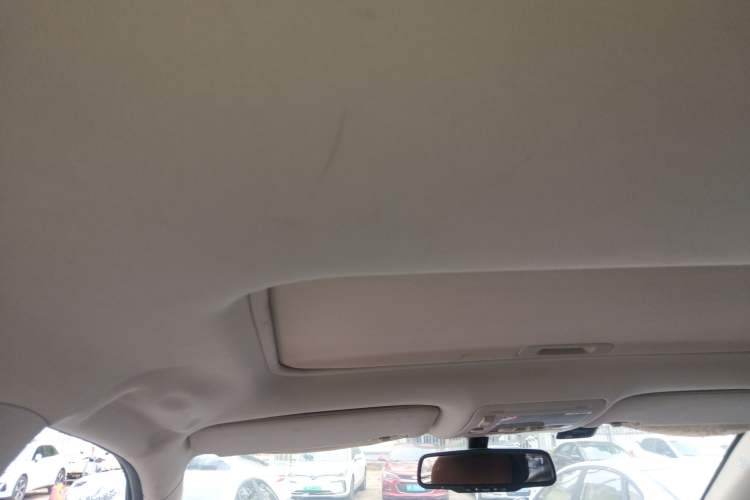 Used BYD S7 2016 2.0T Automatic Prestige Edition Headliner