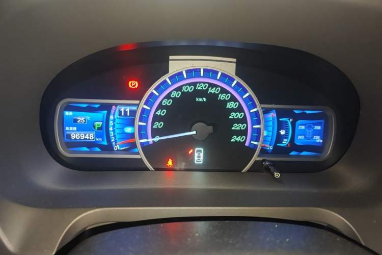 Used BYD S7 2016 2.0T Automatic Prestige Plus Instrument Cluster