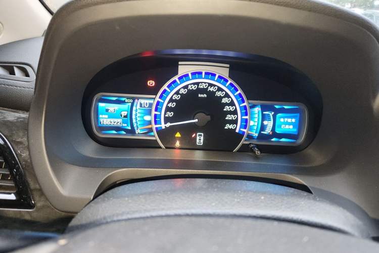 Used BYD S7 2016 2.0T Automatic Prestige Edition Instrument Cluster