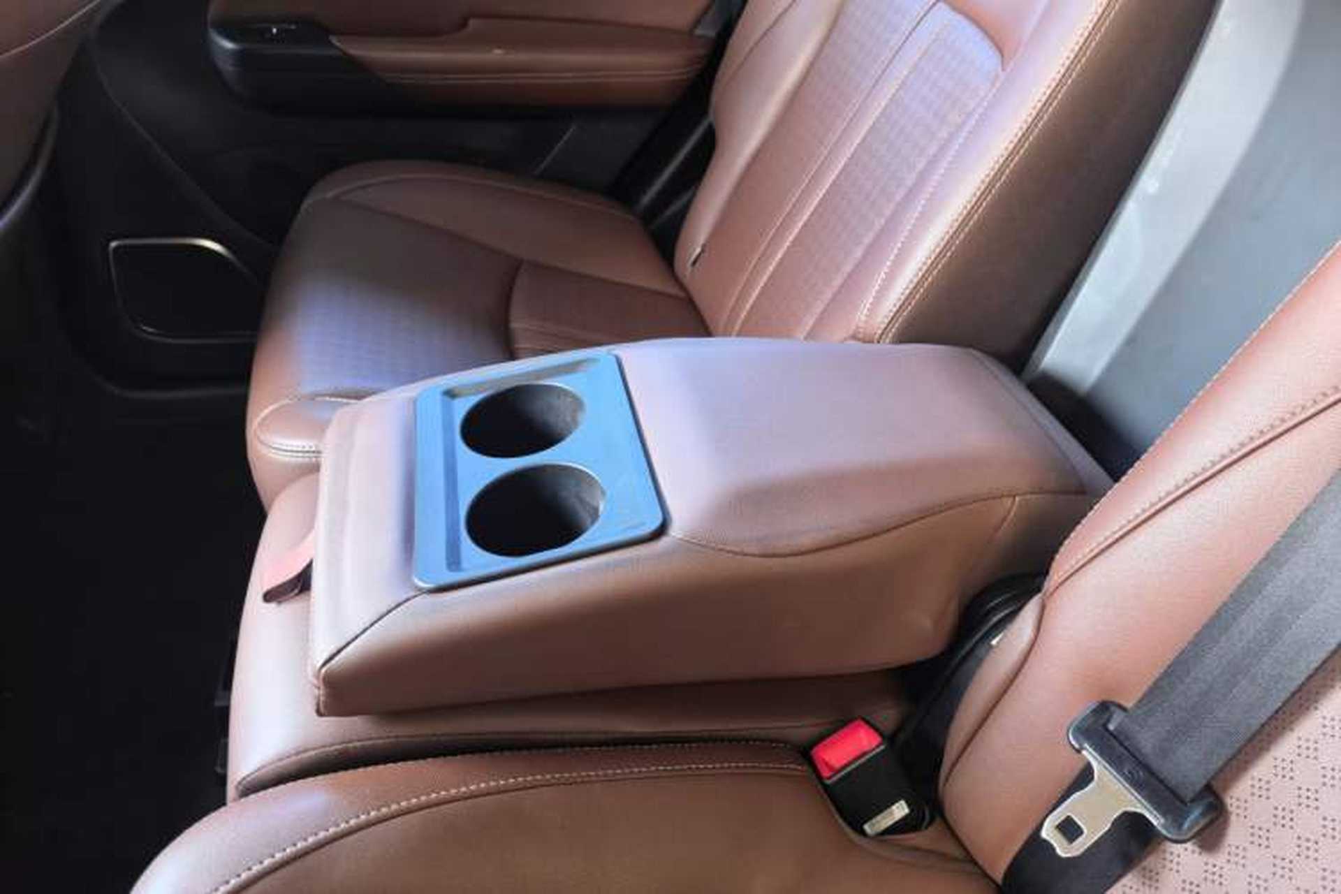 Used BYD S7 2016 2.0T Automatic Prestige Edition Interior 1