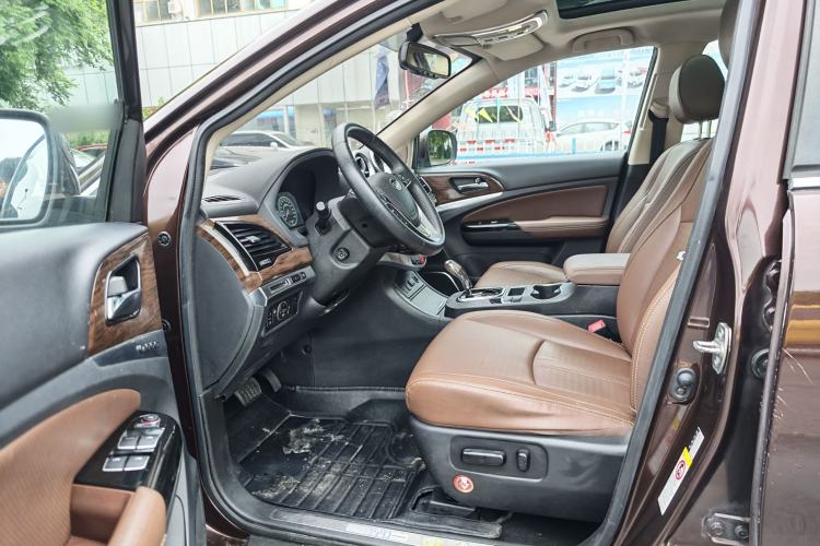 Used BYD S7 2016 2.0T Automatic Flagship Plus Interior 2