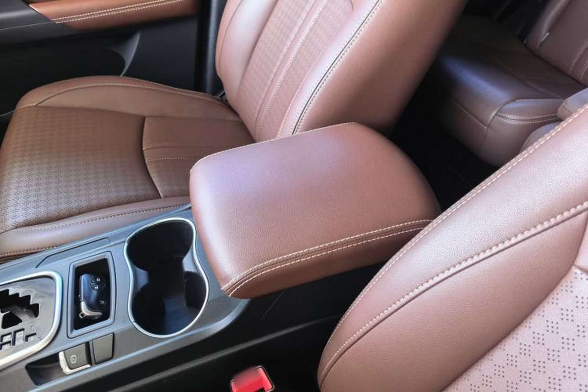 Used BYD S7 2016 2.0T Automatic Prestige Edition Interior 6