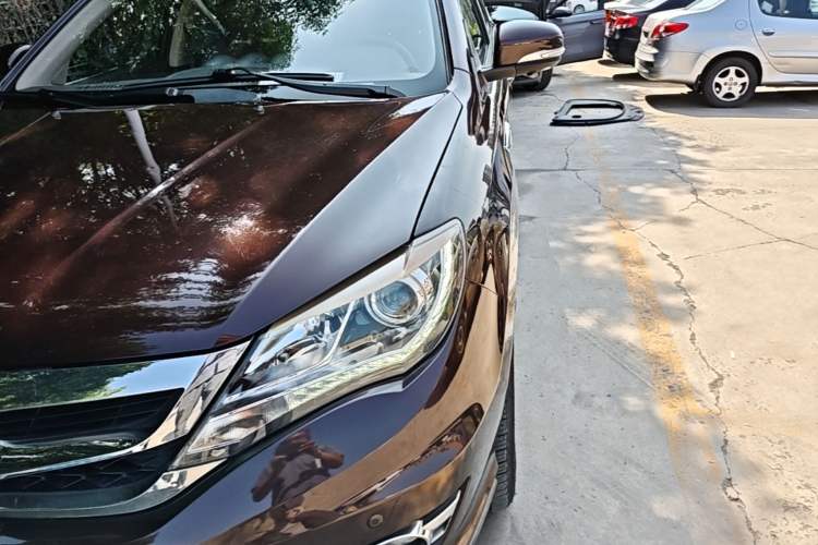 Used BYD S7 2016 2.0T Automatic Prestige Plus Left Front Headlight