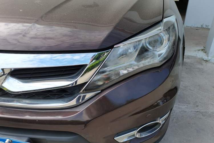 Used BYD S7 2016 2.0T Automatic Prestige Plus Left Front Headlight
