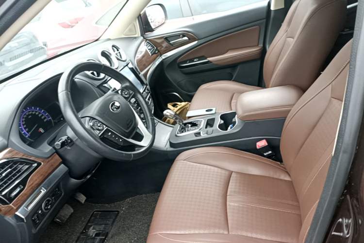 Used BYD S7 2016 2.0T Automatic Prestige Plus Left Front Seat