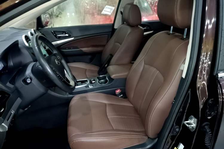 Used BYD S7 2016 2.0T Automatic Prestige Edition Left Front Seat