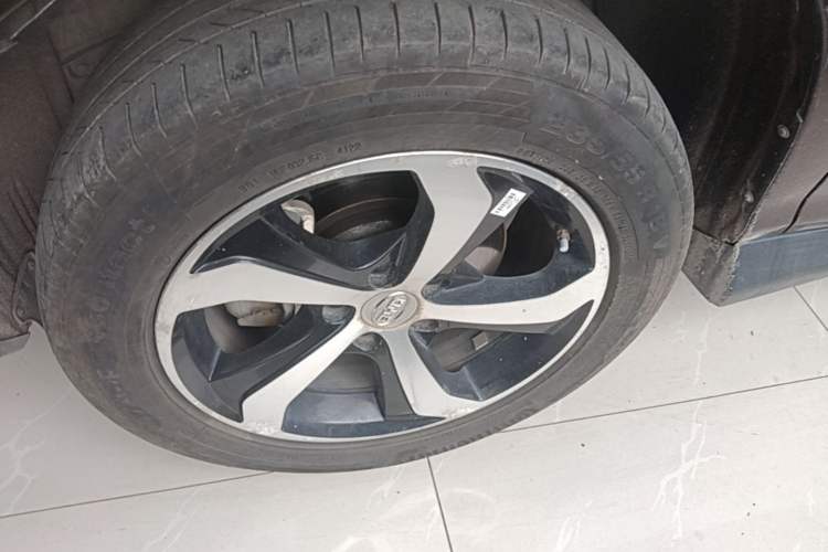 Used BYD S7 2016 2.0T Automatic Prestige Plus Left Front Wheel Hub