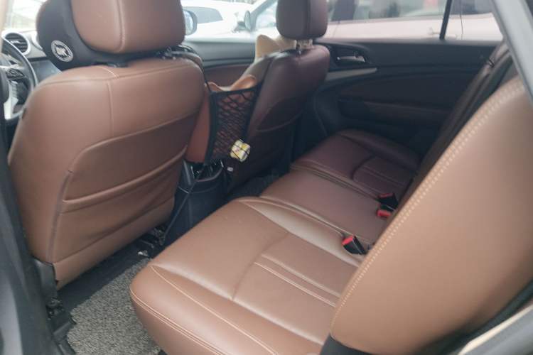 Used BYD S7 2016 2.0T Automatic Prestige Edition Left Rear Seat