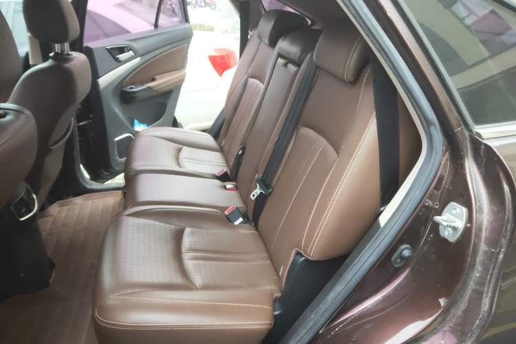 Used BYD S7 2016 1.5T Manual Luxury Edition Left Rear Seat