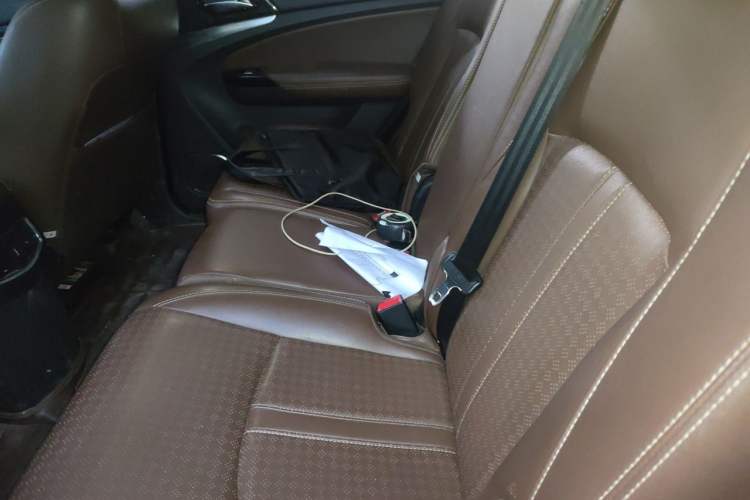 Used BYD S7 2016 2.0T Automatic Prestige Edition Left Rear Seat