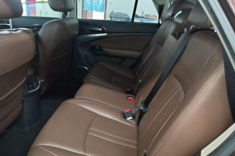 Used BYD S7 2016 2.0T Automatic Prestige Plus Left Rear Seat
