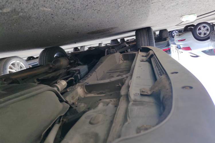 Used BYD S7 2016 2.0T Automatic Prestige Plus Left Side Sill