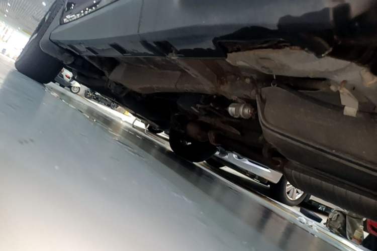 Used BYD S7 2016 2.0T Automatic Prestige Edition Left Side Sill