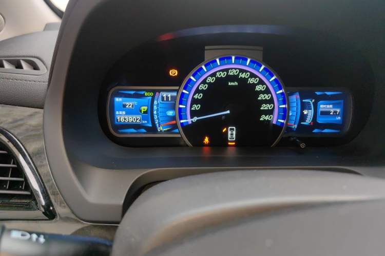 Used BYD S7 2016 2.0T Automatic Prestige Plus Odometer Close Up