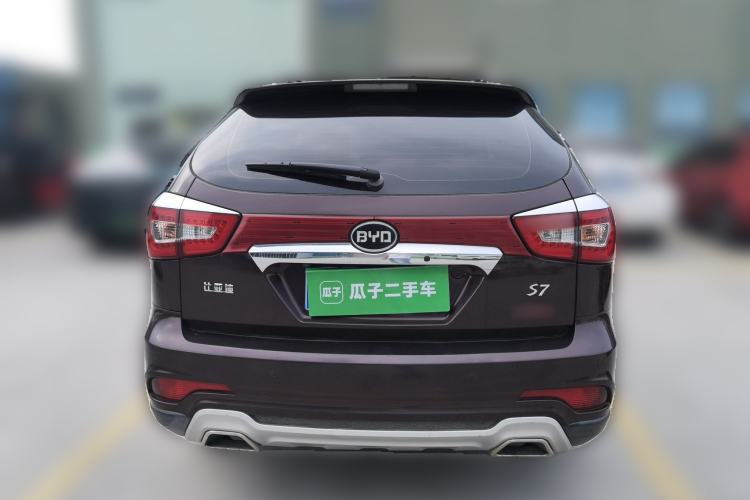 Used BYD S7 2016 2.0T Automatic Prestige Edition Rear