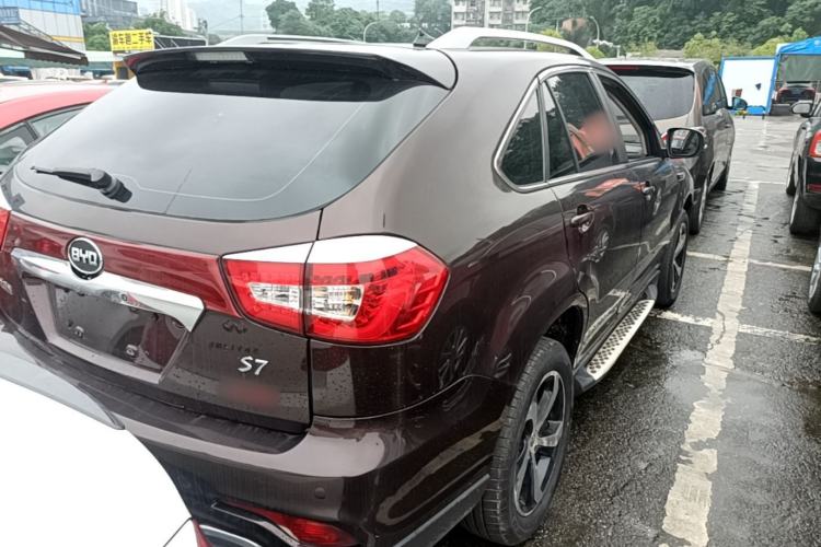 Used BYD S7 2016 2.0T Automatic Prestige Plus Rear Right 45 Deg