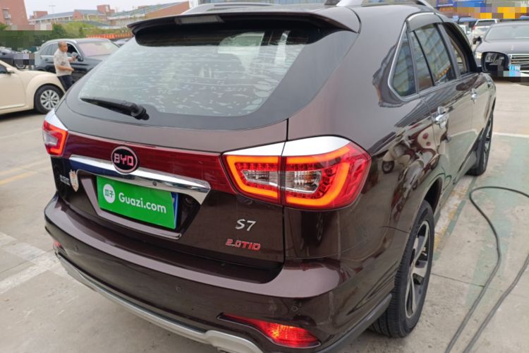 Used BYD S7 2016 2.0T Automatic Prestige Plus Rear Right 45 Deg