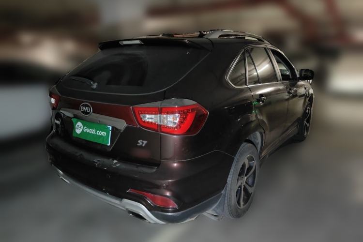 Used BYD S7 2016 2.0T Automatic Prestige Plus Rear Right 45 Deg