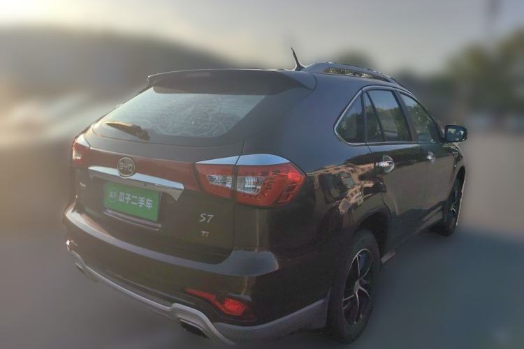 Used BYD S7 2016 1.5T Manual Luxury Edition Rear Right 45 Deg