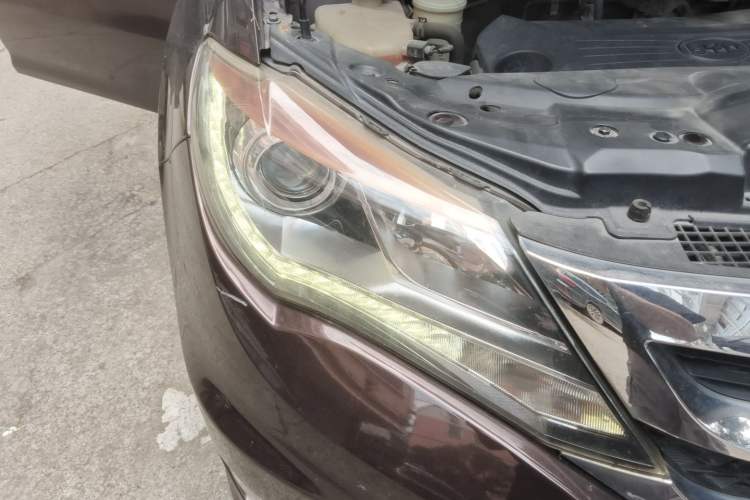 Used BYD S7 2016 1.5T Manual Luxury Edition Right Front Headlight