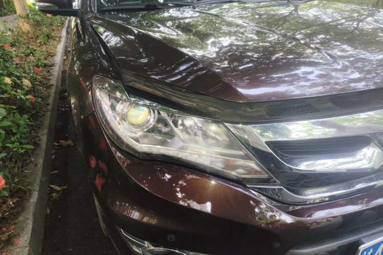 Used BYD S7 2016 2.0T Automatic Prestige Edition Right Front Headlight