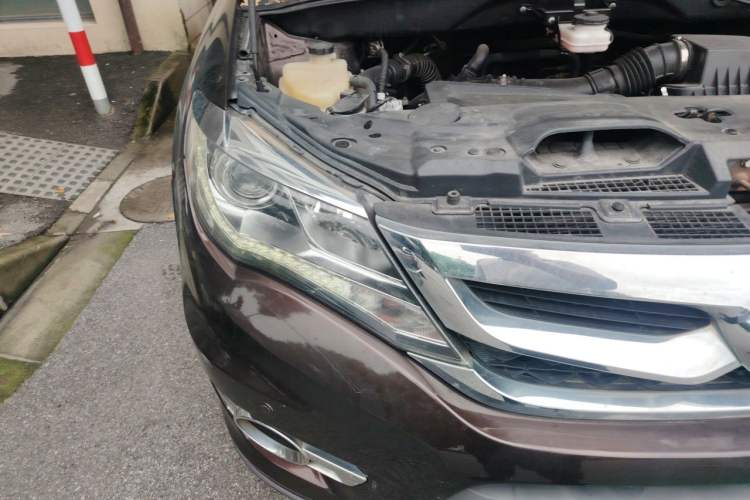 Used BYD S7 2016 2.0T Automatic Prestige Plus Right Front Headlight