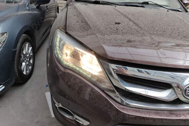 Used BYD S7  Right Front Headlight