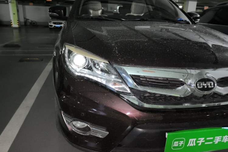 Used BYD S7 2016 2.0T Automatic Flagship Plus Right Front Headlight