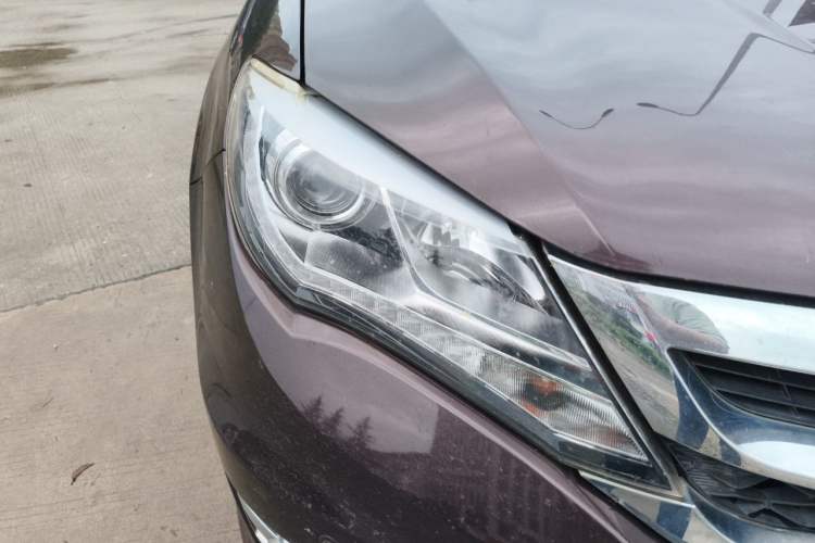 Used BYD S7 2016 2.0T Automatic Prestige Plus Right Front Headlight