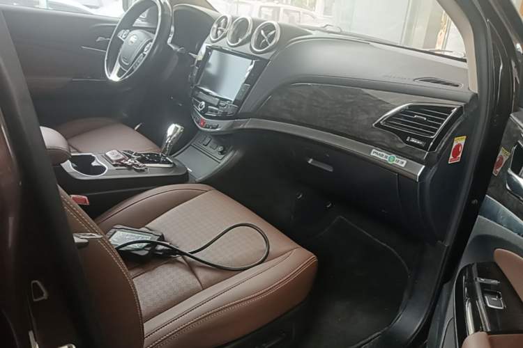 Used BYD S7 2016 2.0T Automatic Prestige Plus Right Front Seat