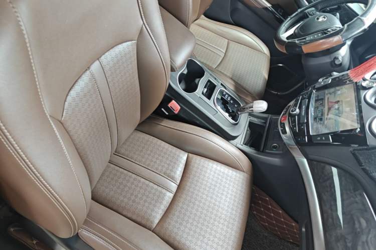 Used BYD S7 2016 2.0T Automatic Prestige Plus Right Front Seat