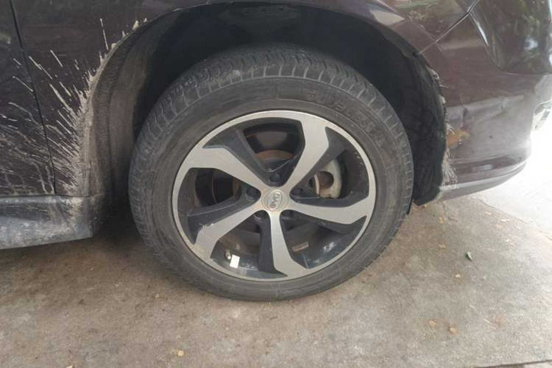 Used BYD S7 2016 2.0T Automatic Prestige Plus Right Front Wheel Hub