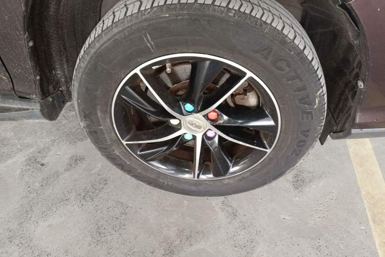 Used BYD S7 2016 1.5T Manual Luxury Edition Right Front Wheel Hub