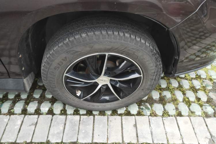 Used BYD S7 2016 1.5T Manual Luxury Edition Right Front Wheel Hub