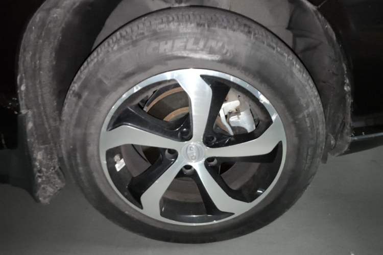 Used BYD S7 2016 2.0T Automatic Flagship Plus Right Front Wheel Hub