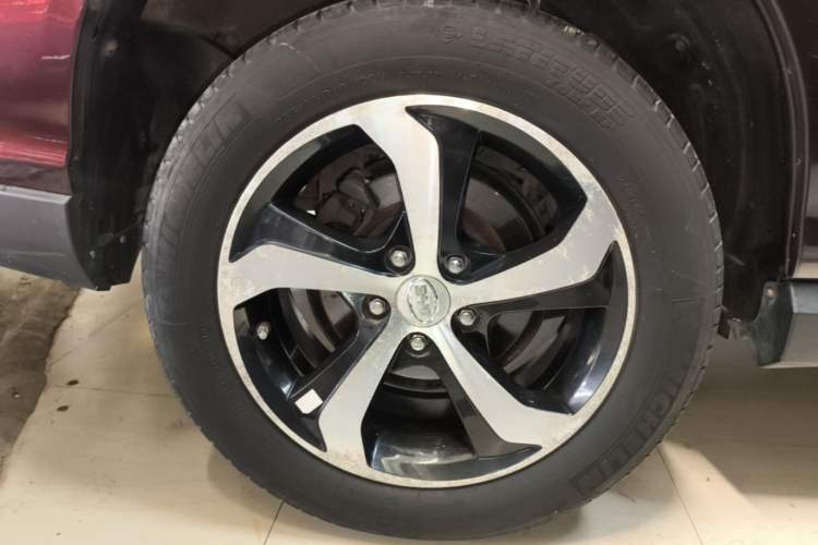Used BYD S7 2016 2.0T Automatic Prestige Edition Right Rear Wheel Hub