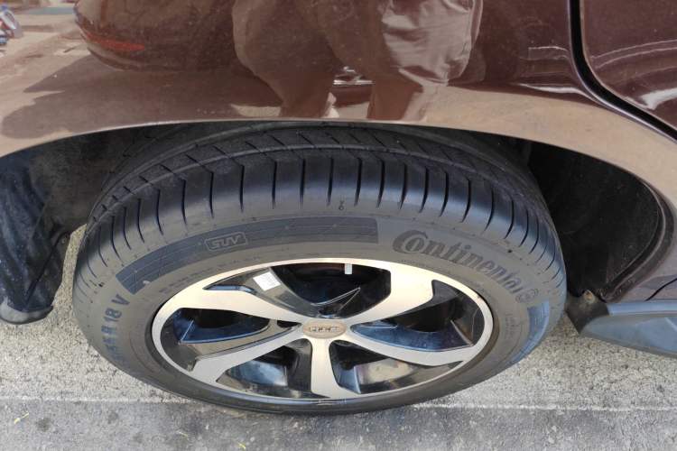 Used BYD S7 2016 2.0T Automatic Prestige Plus Right Rear Wheel Hub